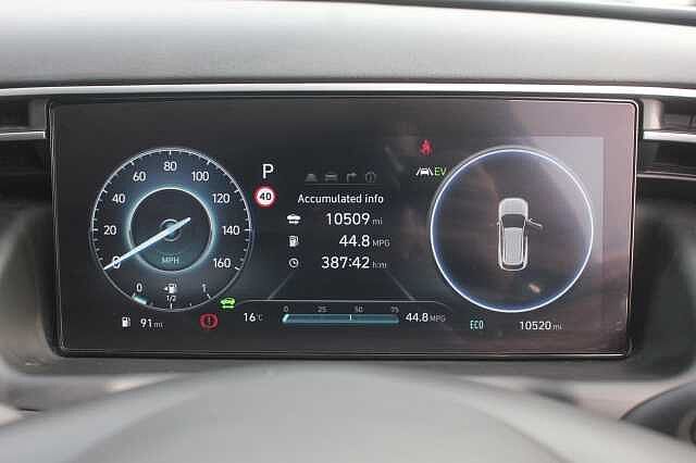 Hyundai TUCSON 1.6 TGDi Hybrid 230 Premium 5dr 2WD Auto Shimmering Silver