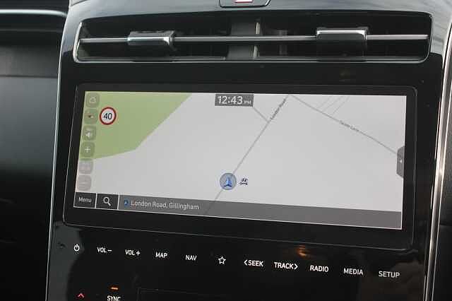 Hyundai TUCSON 1.6 TGDi Hybrid 230 Premium 5dr 2WD Auto Shimmering Silver