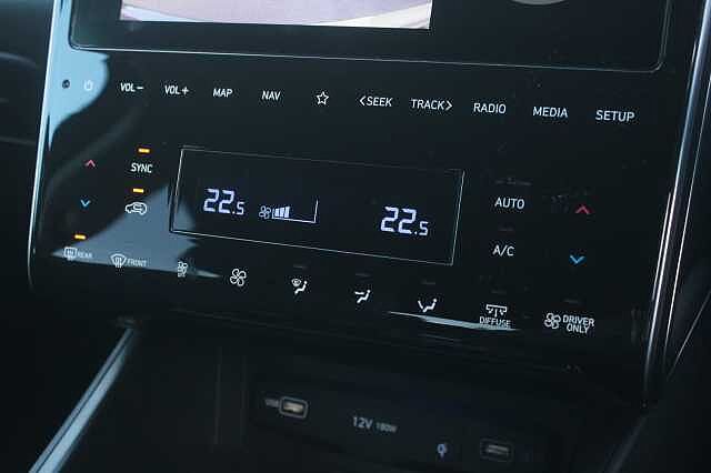 Hyundai TUCSON 1.6 TGDi Hybrid 230 Premium 5dr 2WD Auto Amazon Grey
