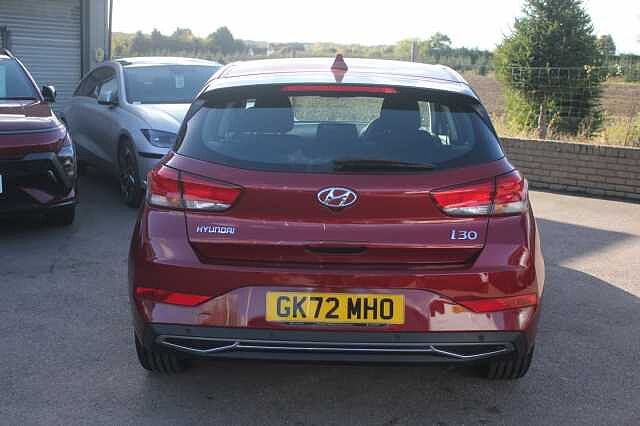 Hyundai I30 1.0T GDi SE Connect 5dr DCT Sunset Red