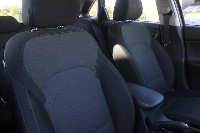 Hyundai I30 1.0T GDi SE Connect 5dr DCT Sunset Red