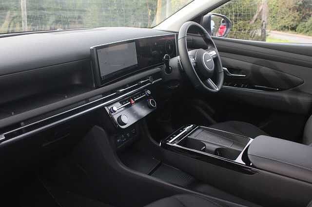 Hyundai TUCSON 1.6T Hybrid Advance 5dr Auto Atlas White