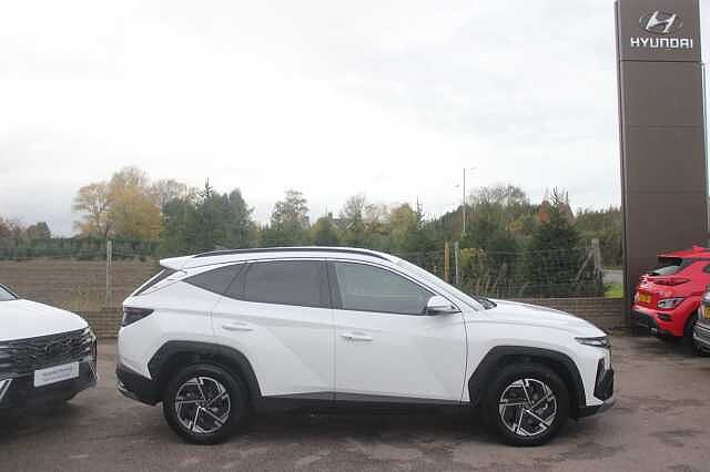 Hyundai TUCSON 1.6T Hybrid Advance 5dr Auto Atlas White