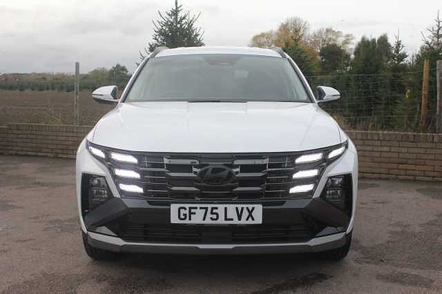 Hyundai TUCSON 1.6T Hybrid Advance 5dr Auto Atlas White