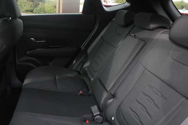 Hyundai TUCSON 1.6T Hybrid Advance 5dr Auto Atlas White