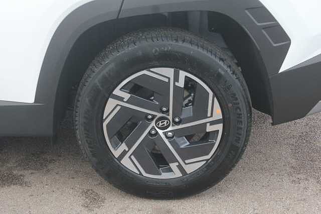 Hyundai TUCSON 1.6T Hybrid Advance 5dr Auto Atlas White