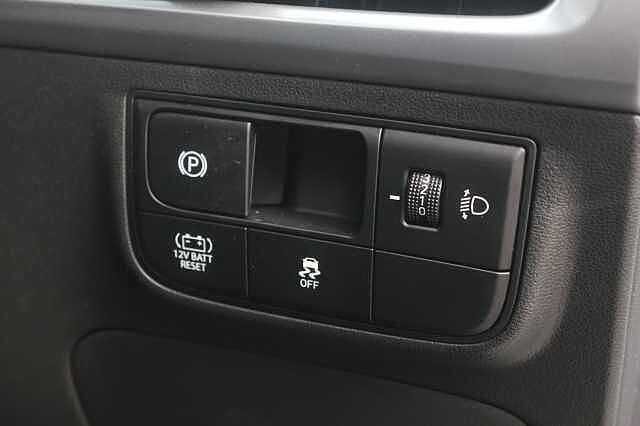 Hyundai TUCSON 1.6T Hybrid Advance 5dr Auto Atlas White