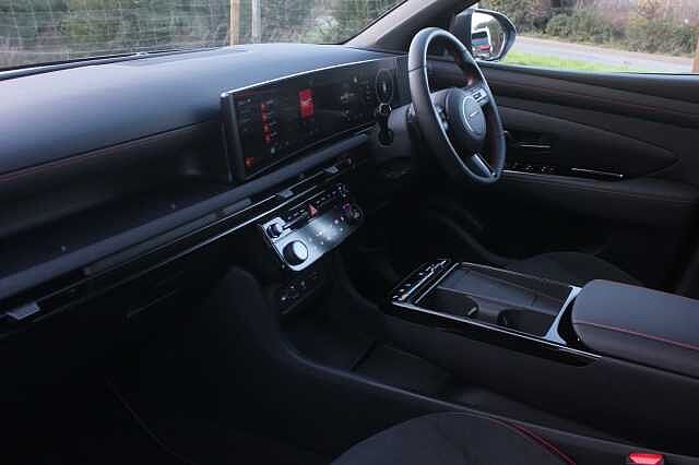 Hyundai TUCSON 1.6T Hybrid N Line 5dr Auto Shimmering Silver