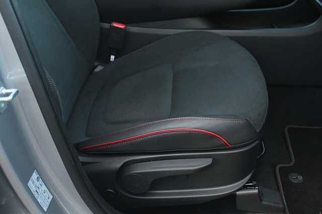 Hyundai TUCSON 1.6T Hybrid N Line 5dr Auto Shimmering Silver