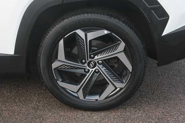 Hyundai TUCSON 1.6 TGDi Hybrid 230 Ultimate 5dr 2WD Auto Atlas White