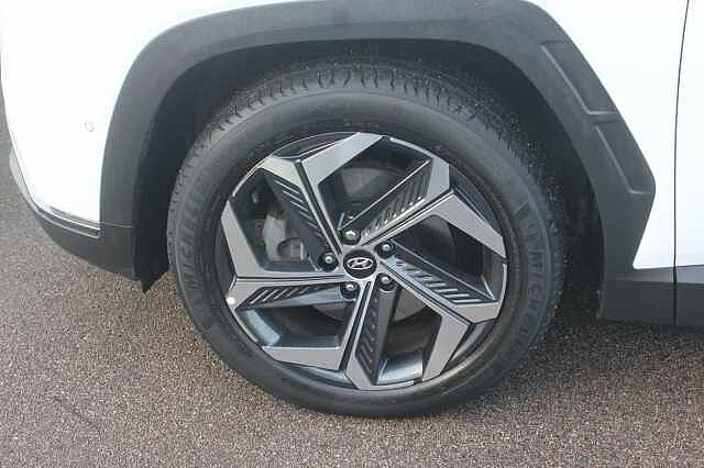 Hyundai TUCSON 1.6 TGDi Hybrid 230 Ultimate 5dr 2WD Auto Atlas White