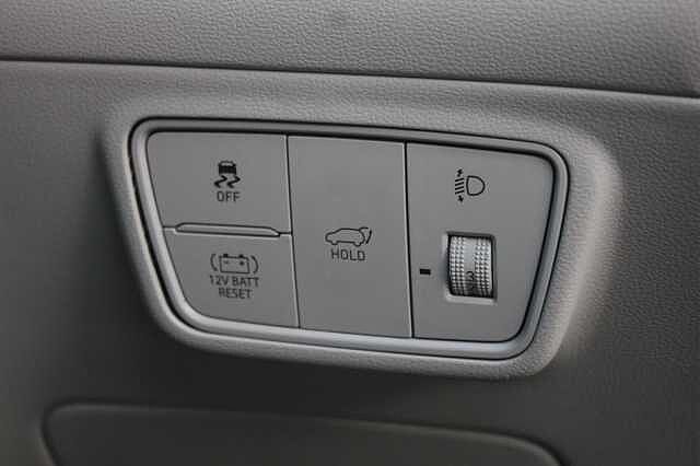 Hyundai TUCSON 1.6 TGDi Hybrid 230 Ultimate 5dr 2WD Auto Atlas White