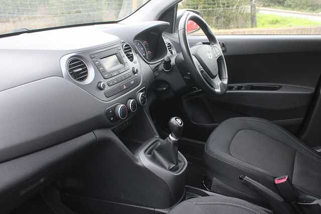 Hyundai i10 1.2 SE 5dr