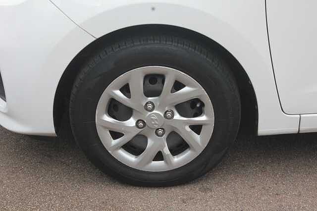 Hyundai i10 1.2 SE 5dr