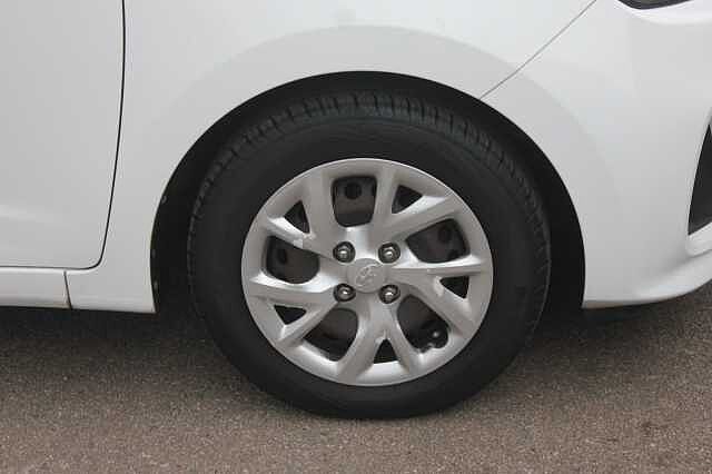 Hyundai i10 1.2 SE 5dr