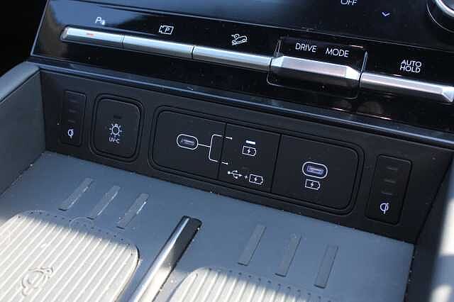 Hyundai SANTA FE 1.6 TGDi Hybrid Calligraphy 5dr Auto Olive Green