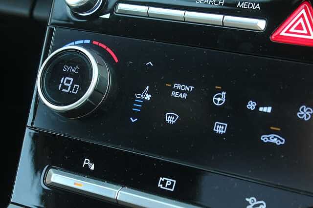 Hyundai SANTA FE 1.6 TGDi Hybrid Calligraphy 5dr Auto Olive Green