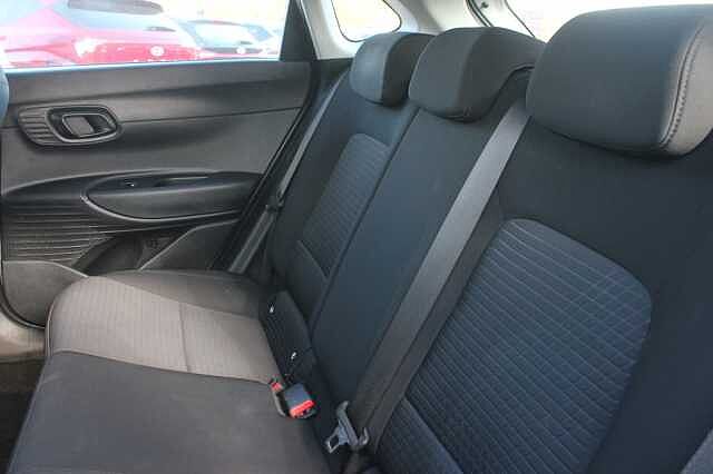 Hyundai I20 1.0T GDi 48V MHD SE Connect 5dr DCT Elemental Brass