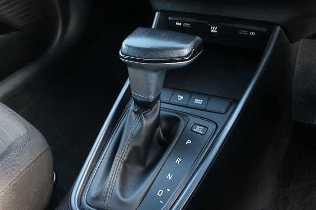Hyundai I20 1.0T GDi 48V MHD SE Connect 5dr DCT Elemental Brass