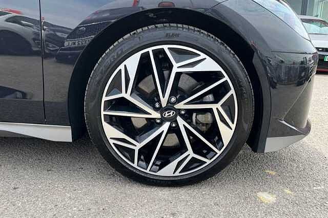 Hyundai IONIQ 6 77.4kWh Premium Saloon 4dr Electric Auto AWD (325 ps) Blue