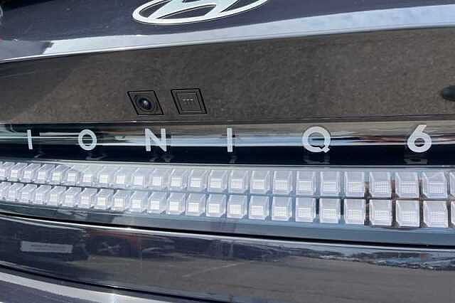 Hyundai IONIQ 6 77.4kWh Premium Saloon 4dr Electric Auto AWD (325 ps) Blue