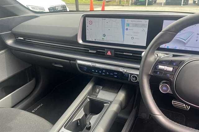 Hyundai IONIQ 6 77.4kWh Premium Saloon 4dr Electric Auto (228 ps) Silver