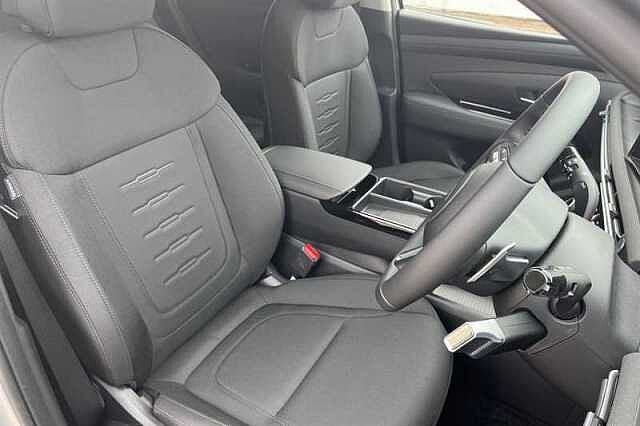 Hyundai TUCSON 1.6 T-GDi Advance SUV 5dr Petrol Hybrid Auto Euro 6 (s/s) (215 ps) Silver