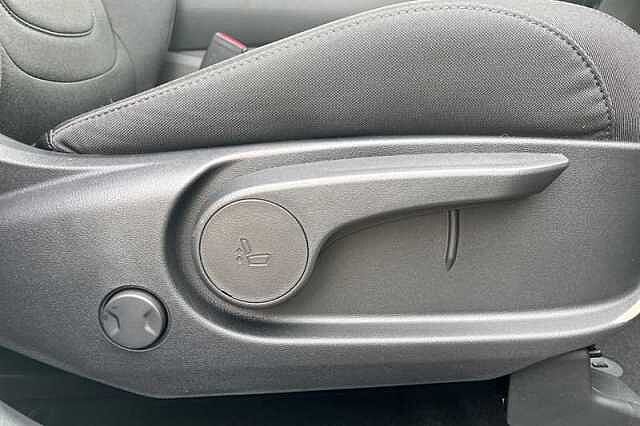 Hyundai TUCSON 1.6 T-GDi Advance SUV 5dr Petrol Hybrid Auto Euro 6 (s/s) (215 ps) Silver