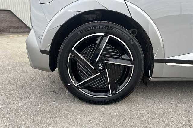 Hyundai IONIQ 5 84kWh Ultimate Hatchback 5dr Electric Auto (228 ps) Grey