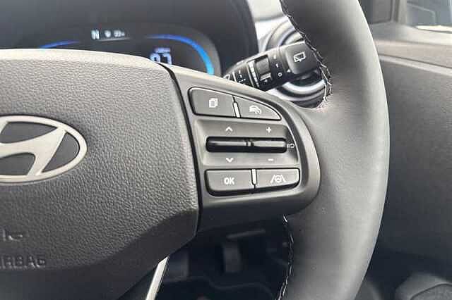 Hyundai I10 1.2 Premium Hatchback 5dr Petrol Auto Euro 6 (s/s) (79 ps) Blue