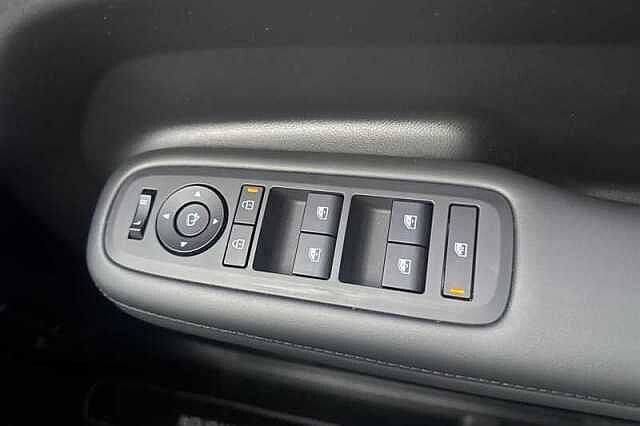 Hyundai SANTA FE 1.6 T-GDi 13.8kWh Calligraphy SUV 5dr Petrol Plug-in Hybrid Auto 4WD Euro 6 (s/s Silver