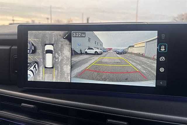 Hyundai SANTA FE 1.6 T-GDi 13.8kWh Calligraphy SUV 5dr Petrol Plug-in Hybrid Auto 4WD Euro 6 (s/s Silver