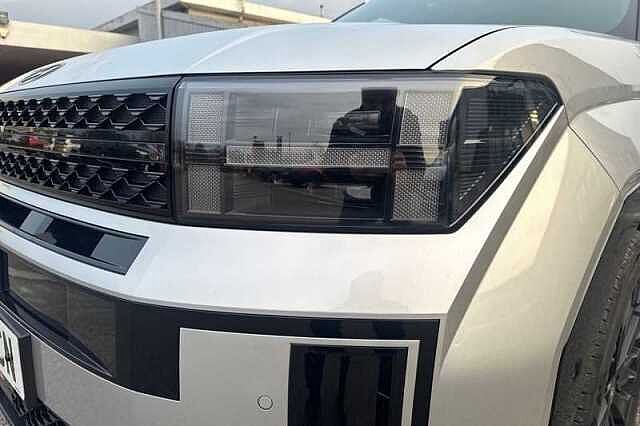 Hyundai SANTA FE 1.6 T-GDi 13.8kWh Calligraphy SUV 5dr Petrol Plug-in Hybrid Auto 4WD Euro 6 (s/s Silver