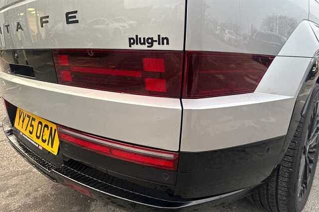 Hyundai SANTA FE 1.6 T-GDi 13.8kWh Calligraphy SUV 5dr Petrol Plug-in Hybrid Auto 4WD Euro 6 (s/s Silver