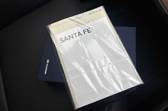 Hyundai SANTA FE 1.6 T-GDi 13.8kWh Calligraphy SUV 5dr Petrol Plug-in Hybrid Auto 4WD Euro 6 (s/s Silver