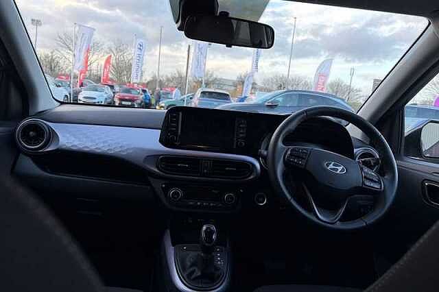 Hyundai I10 1.2 Premium Hatchback 5dr Petrol Auto Euro 6 (s/s) (79 ps) Blue