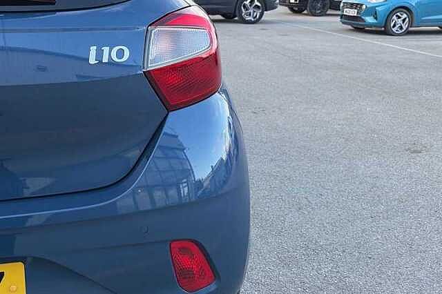 Hyundai I10 1.2 Premium Hatchback 5dr Petrol Auto Euro 6 (s/s) (79 ps) Blue