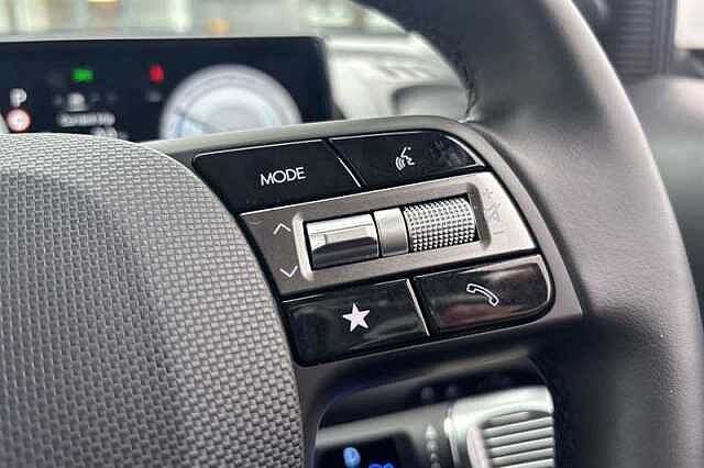 Hyundai INSTER Long Range 49kWh 02 SUV 5dr Electric Auto (115 ps)
