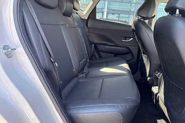 Hyundai KONA 65.4kWh Ultimate SUV 5dr Electric Auto (218 ps) White