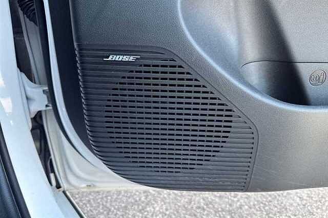 Hyundai KONA 65.4kWh Ultimate SUV 5dr Electric Auto (218 ps) White