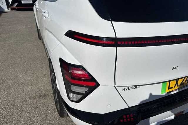 Hyundai KONA 65.4kWh Ultimate SUV 5dr Electric Auto (218 ps) White