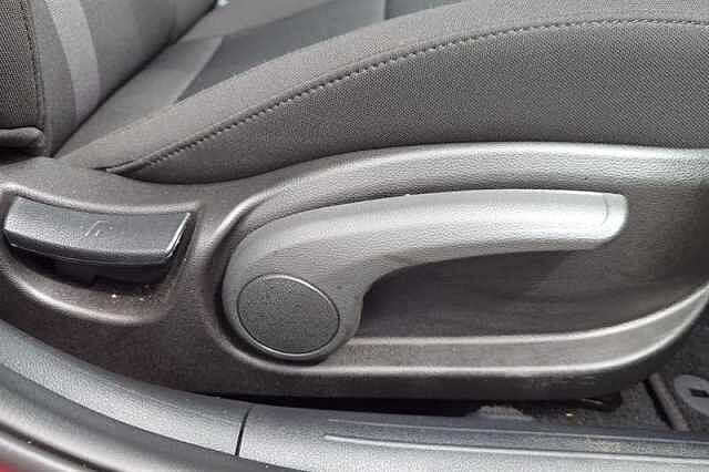 Hyundai I20 1.0 T-GDi Black Line Hatchback 5dr Petrol Manual Euro 6 (s/s) (90 ps) Red
