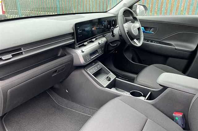 Hyundai KONA 48.4kWh Advance SUV 5dr Electric Auto (156 ps) Grey