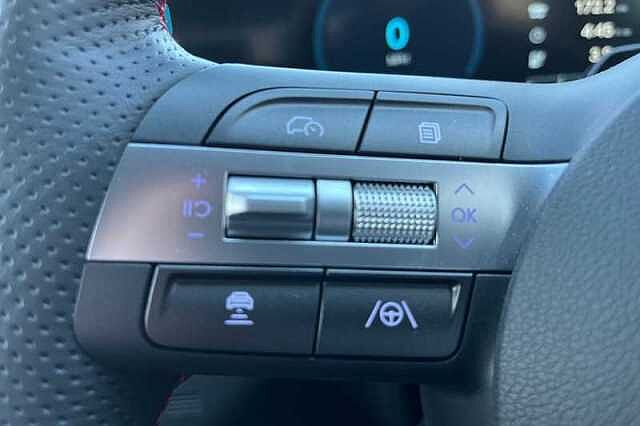 Hyundai KONA 65.4kWh N Line S SUV 5dr Electric Auto (218 ps) White