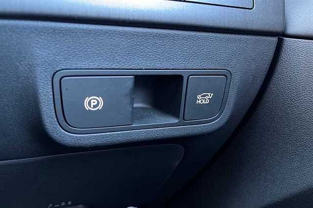 Hyundai KONA 65.4kWh N Line S SUV 5dr Electric Auto (218 ps) White