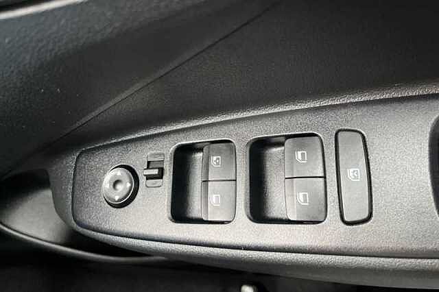 Hyundai I10 1.0 Advance Hatchback 5dr Petrol Manual Euro 6 (s/s) (63 ps) White