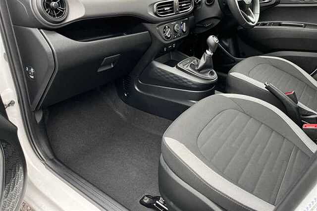 Hyundai I10 1.0 Advance Hatchback 5dr Petrol Manual Euro 6 (s/s) (63 ps) White