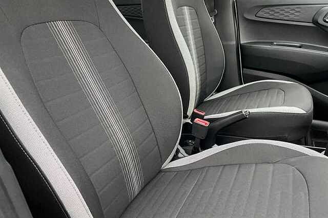 Hyundai I10 1.0 Advance Hatchback 5dr Petrol Auto Euro 6 (s/s) (63 ps) White