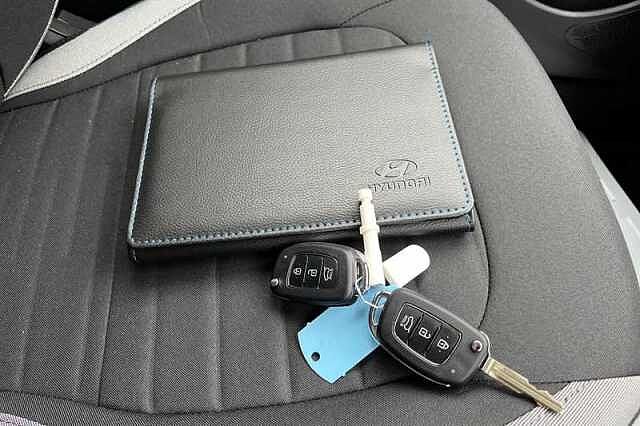 Hyundai I10 1.0 Advance Hatchback 5dr Petrol Auto Euro 6 (s/s) (63 ps) White