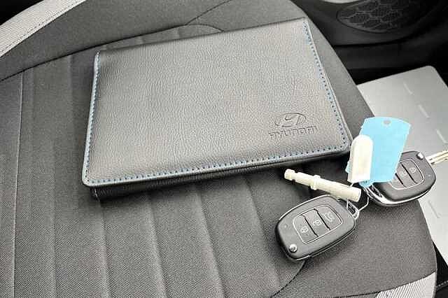 Hyundai I10 1.2 Advance Hatchback 5dr Petrol Auto Euro 6 (s/s) (79 ps) Black